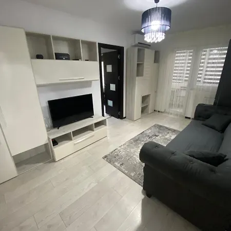 Ostro Two Bedrooms Ramnicu Valcea Exterior photo